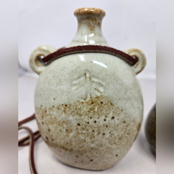 Pottery Handmade Vintage Japenese Small & Medium Vases Tan-leather Tie & Green - Picture 4 of 12